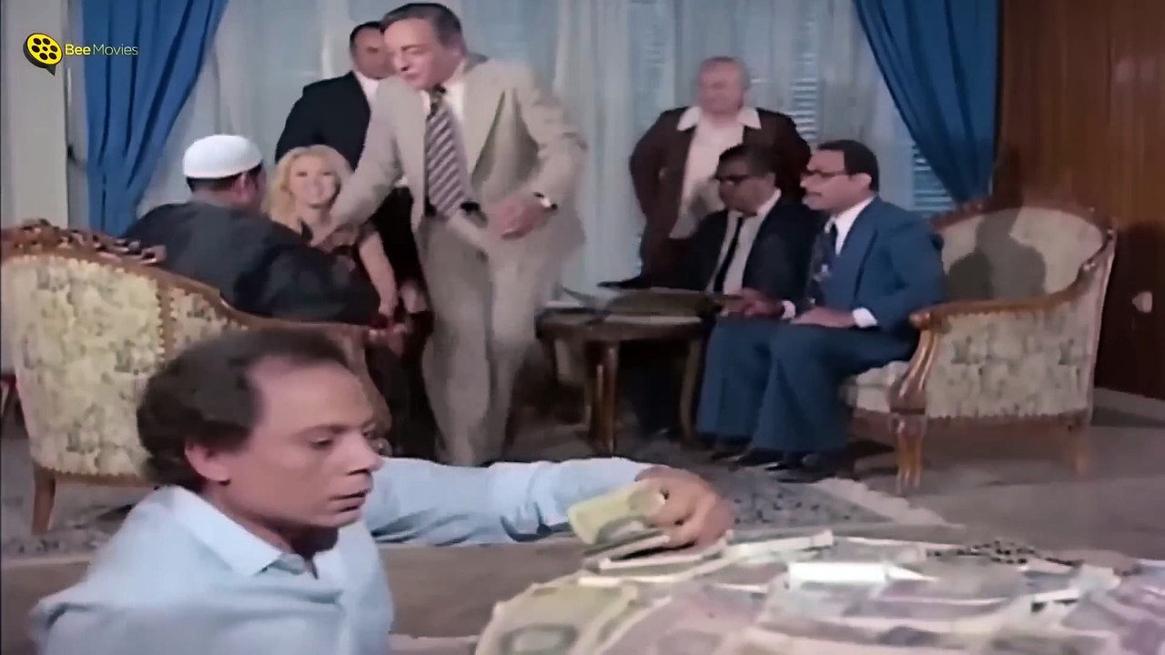 عادل إمام بتخانق مع المدير 🤣 هو انا باكل أكل البهايم