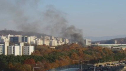 서울 신내동 고물상 화재...연기 퍼지며 신고 잇따라 / YTN