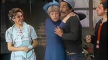Chaves S01E33 - Uma Refeição Indigesta - Natal, Noite de Paz