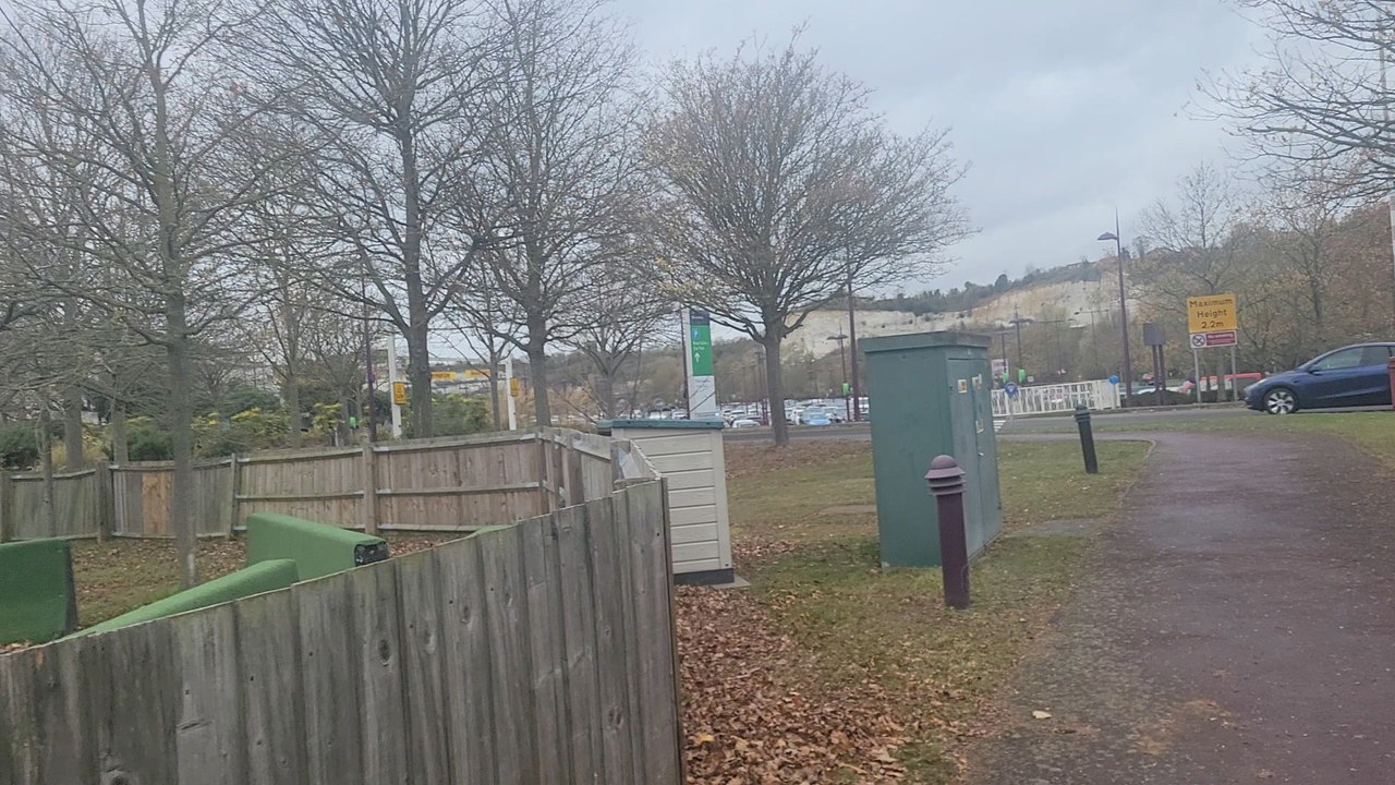 Outside Bluewater Shopping Centre, part 4 - Part four of eight from today's going-out to the shopping centre in Greenhithe, Kent.