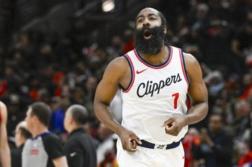 NBA : En feu, Harden plante 55 pts dans la victoire des Clippers contre Charlotte