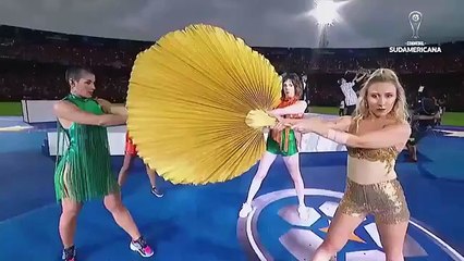 Los Palmeras, cantando en la final de la Copa Sudamericana 2019 entre Colón e Independiente del Valle