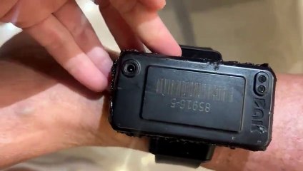 Video revela que Jair Bolsonaro intentó quemar su tobillera electrónica con un soldador