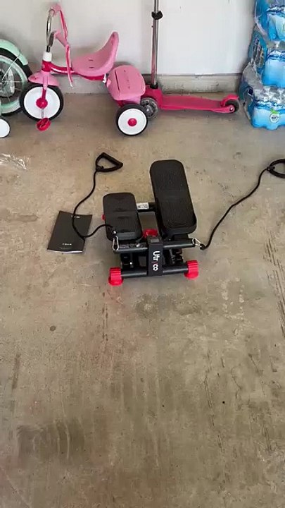 Mini Stepper: best home hydraulic workout machine with a screen and resistance bands! - Review