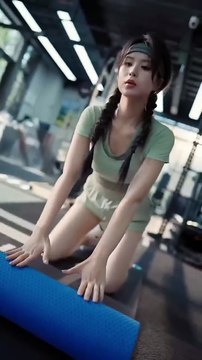 [Completed] She and her best friend transmigrated into a book as substitutes for the white moonlight's ideal man, escaping countless times only to be caught and brought back. They thought they were doomed to be cannon fodder, destined to be torn apart and