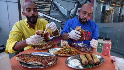 شاورما ولا مناقيش.. ولا الاثنين مع بعض 🌯 رحلة استكشاف مطاعم