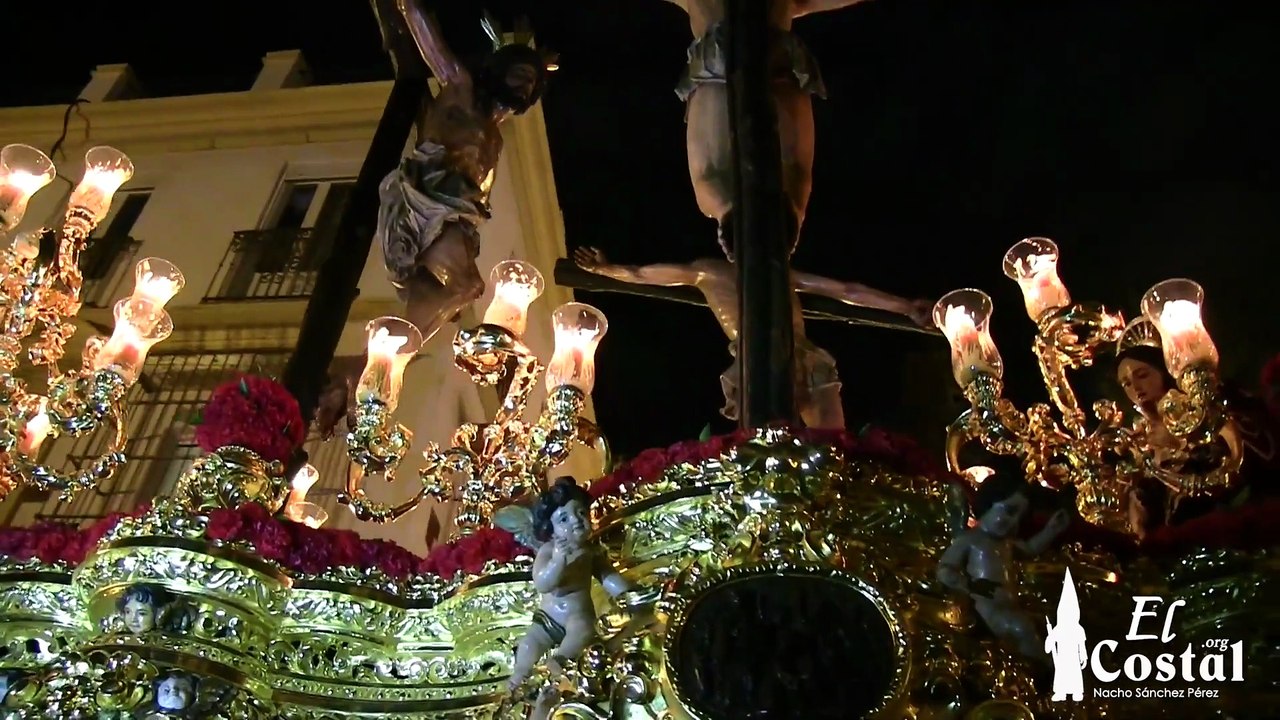 Semana Santa 2015 - Entrada del Misterio de la Montserrat (2015 parte 5