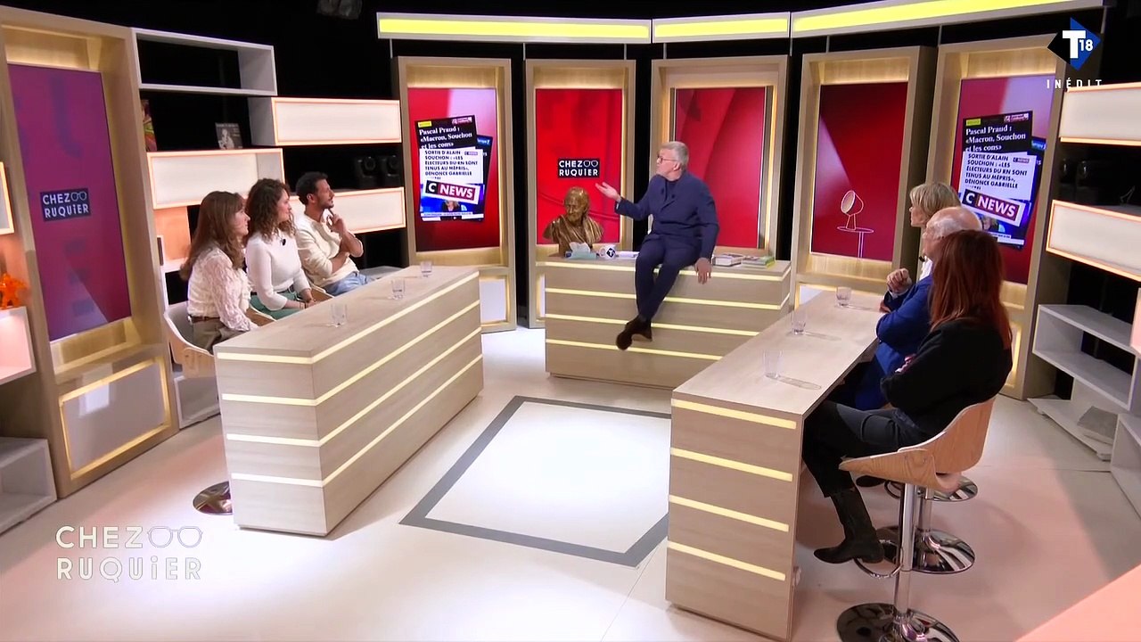 Dans l'émission "Chez Ruquier" sur T18, Laurent Ruquier prend la défense d’Alain Souchon après ses propos sur le Rassemblement National