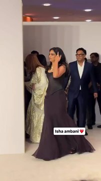 Nita Ambani award show #nitaambani #awardshow #shortvideo