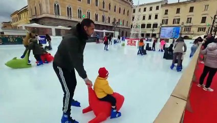 Sassari, inaugurata la pista di pattinaggio