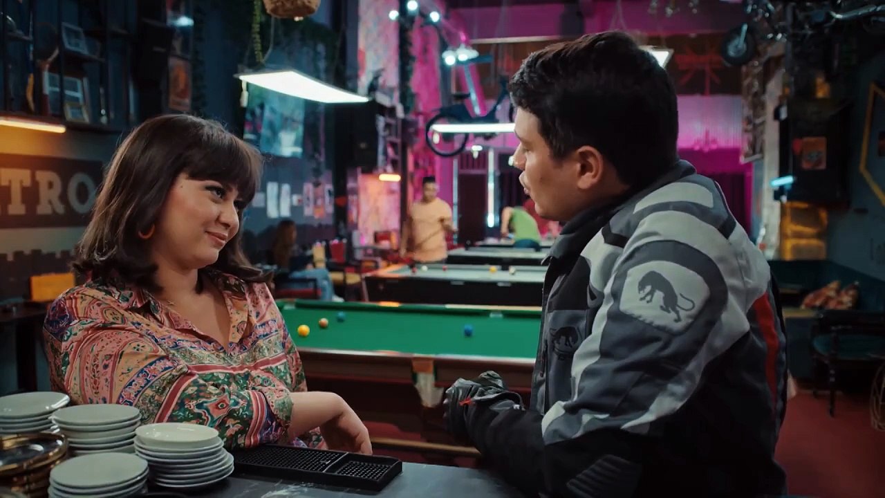 فيلم مغربي بيني و بينك - حب تحت وطأة العداوة بعد سنوات من الحب