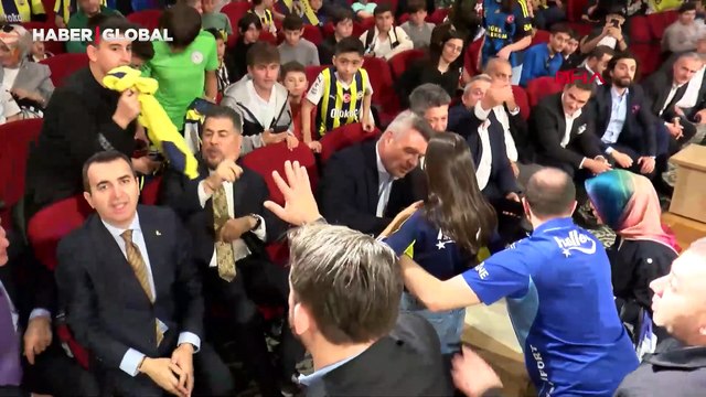 Fenerbahçe Başkanı Sadettin Saran: Sizden aldığımız moralle 3 puanla döneceğiz