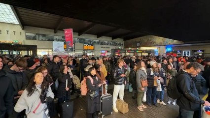 Treni in ritardo, caos alla stazione Santa Maria Novella di Firenze