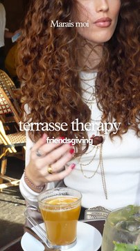 c’est quoi vos plans pour friendsgiving ? 🦃🇺🇸🍾📍 Café Hugo : 22, place des vosges 75004 paris