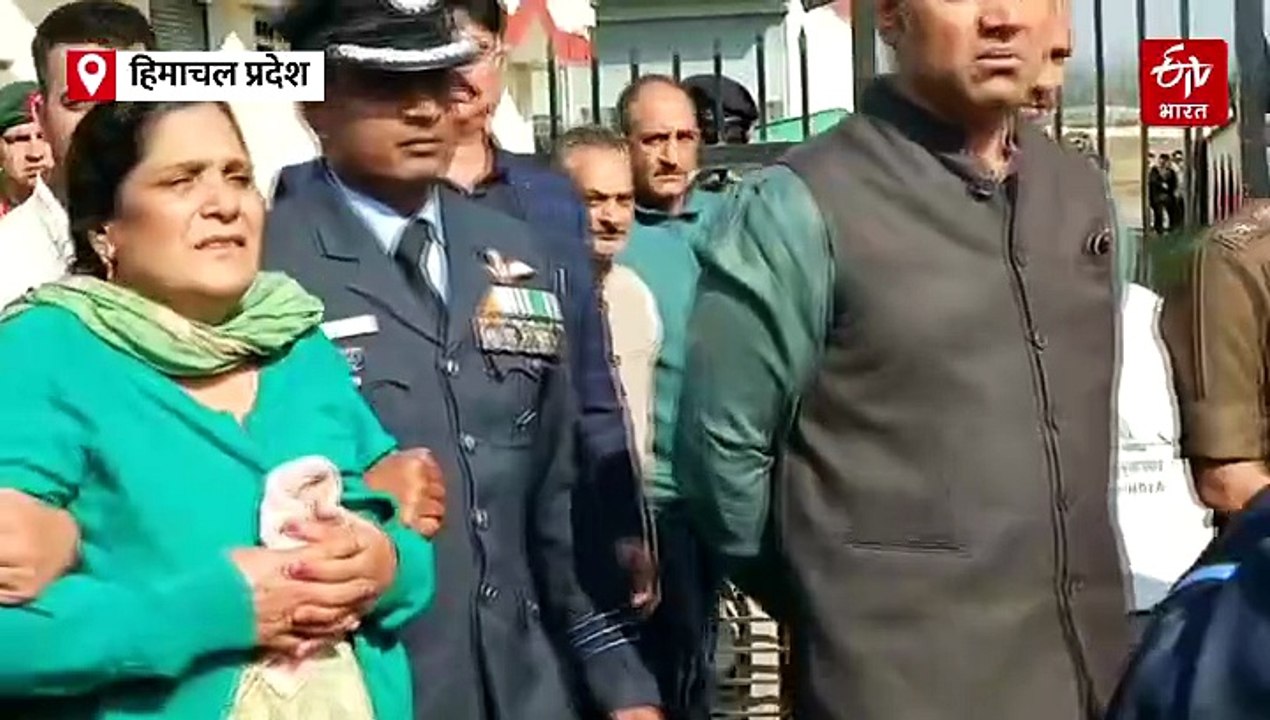 पंचतत्व में विलीन हुए विंग कमांडर नमांश स्याल, पूरे सैन्य सम्मान के साथ नमांश का अंतिम संस्कार, पत्नी अफशां ने नम आंखों से दी विदाई