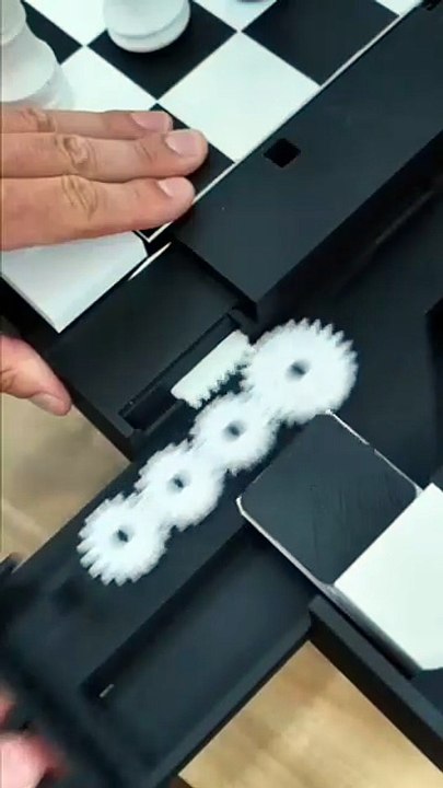 chess board automatic