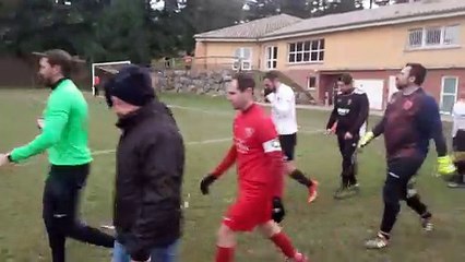 LA VIDÉO DE L'ENTRÉE DES JOUEURS AS DU PIC VS FC BREN DIMANCHE 23 NOVEMBRE 2025