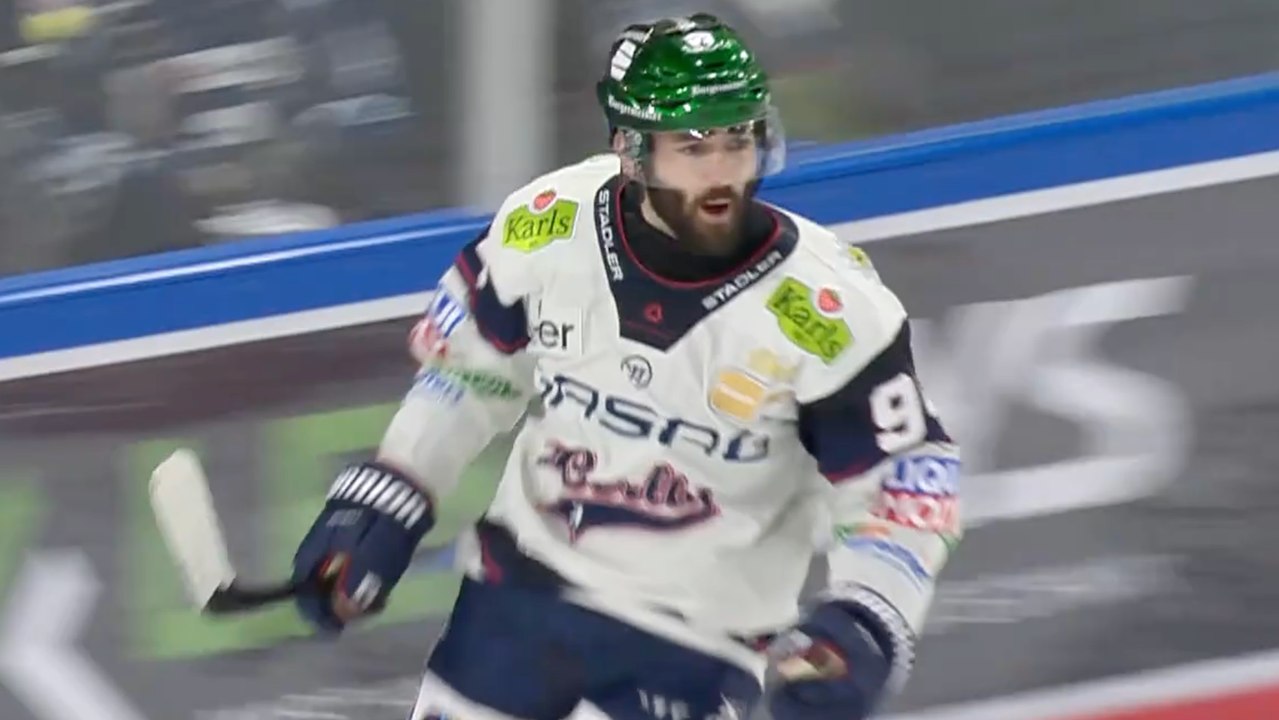 Dank Kirks Hattrick: Meister Berlin siegt bei Spitzenreiter Straubing