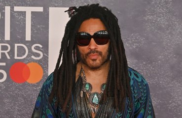 Lenny Kravitz asegura que una fan enloquecida le arrancó cuatro de sus rastas características de la cabeza