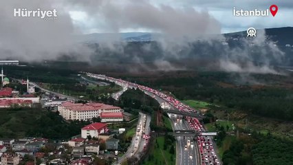 İstanbul'da yağışın etkisi ile trafik yoğunluğu oluştu