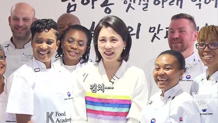 "김치는 찢어먹어야 제맛"...김혜경 여사, K-푸드 전도사로 [앵커리포트] / YTN