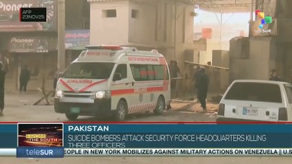 PAKISTAN l Suicide bombers attack security force headquarters