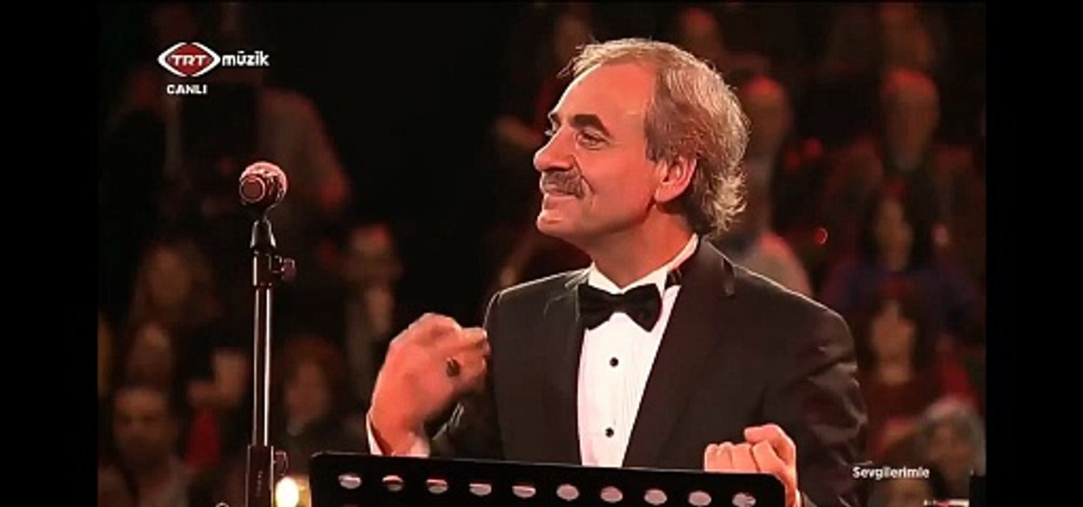 Muazzez Ersoy - Bir Kulunu Çok Sevdim (CANLI)