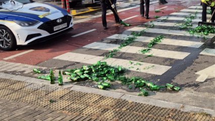 부천 좌회전하던 트럭에서 맥주 2백 병 쏟아져 / YTN