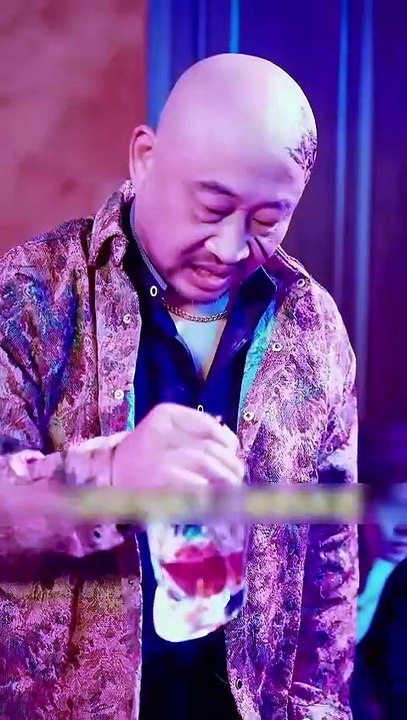 Bos Mafia Kejam Ditaklukkan Gadis 18 Tahun | Evil Mafia Boss Tamed By 18 Years Old Girl | Drama Pendek China | SUB INDO