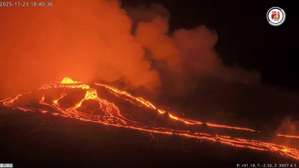 Lava pours from Mount Kilauea in 37th volcanic eruption