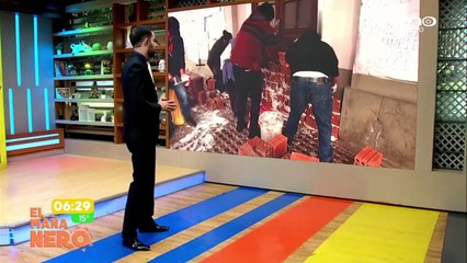 Trabajadores de salud tapian su federación en Cochabamba