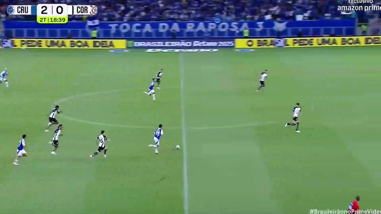 Eski Beşiktaşlı Keny Arroyo'dan muhteşem gol: Tavana astı
