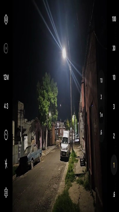 Probando filmar la luna con el cel 13/03/2024