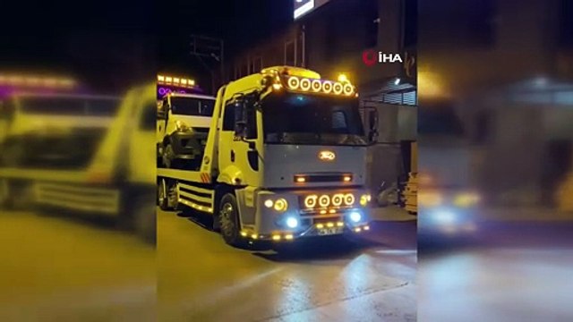 Çekici şovu hem paradan hem de ehliyetten etti