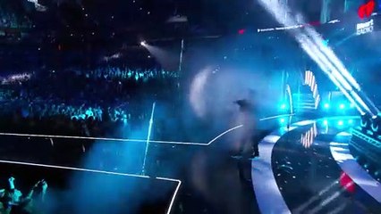 Billie Eilish Reacts To Disturbing Letters From Stranger