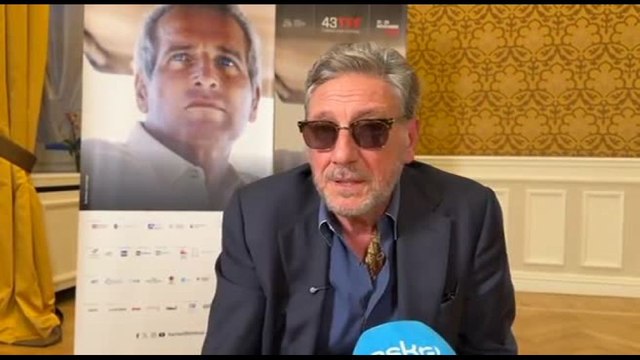 Castellitto: siamo tutti Zorro , in ogni vita ce n'è almeno un'altra