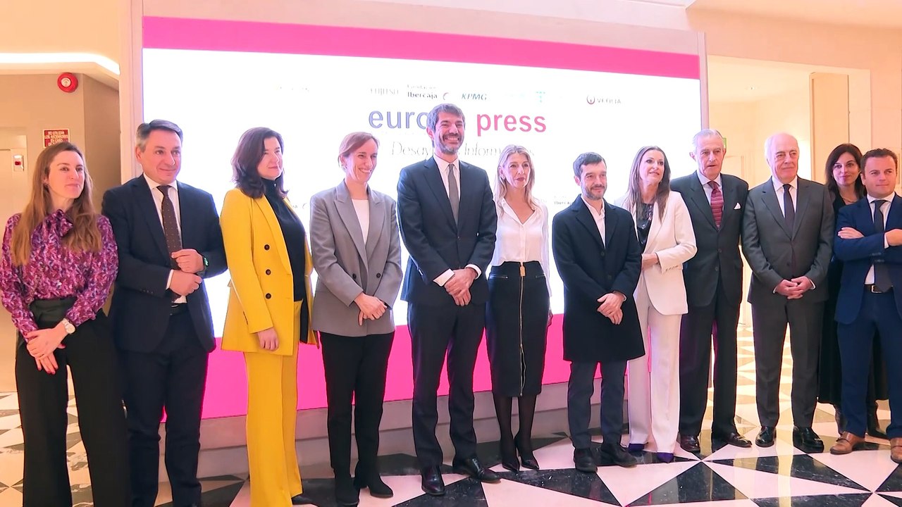 Así ha sido el desayuno informativo con el ministro de Cultura, Ernest Urtasun