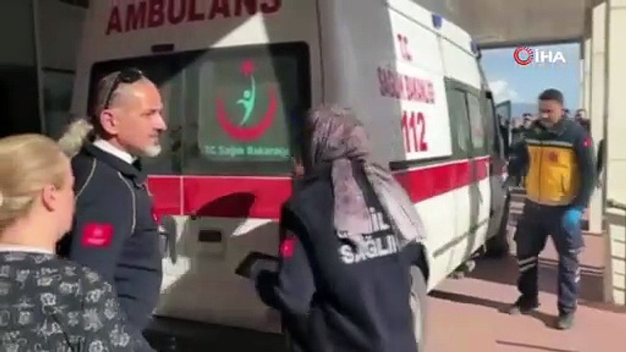 Şnitzel ve makarna yiyen 20 öğrenci hastaneye kaldırıldı!