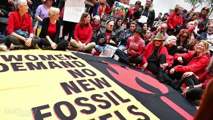 Jane Fonda Arrested for Fourth Week in a Row Along With Rosanna Arquette, Catherine Keener | THR News