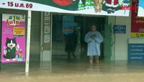 Thailandia, piogge torrenziali colpiscono 2 milioni di persone: il video degli allagamenti