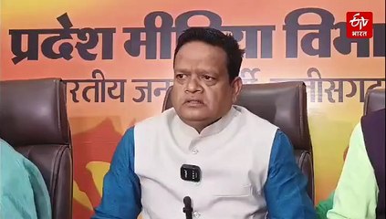 खूंखार नक्सली हिड़मा की मौत पर राजनीति बीजेपी ने पूछा– नक्सलियों पर कांग्रेस किस नीति के साथ?