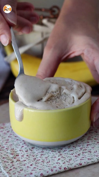 Vanilla whey ice cream, high in protein, fast and with 3 ingredients!
