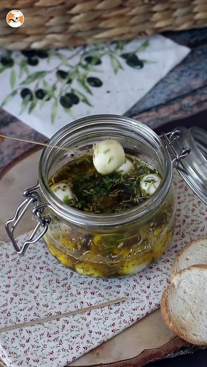 Bolitas de mozzarella marinadas, perfectas para el aperitivo