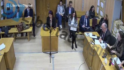 Leire Díez en sede judicial tras ser preguntada sobre Santos Cerdán: "Lo conozco de dos reuniones"