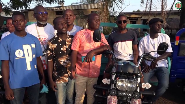 Région-Dimbokro/Le maire Adama Coulibaly offre 60 tricycles, 60 motos et 75 bons de permis de conduire aux jeunes de Dimbokro