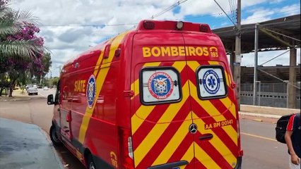 Motociclista é socorrido após sofrer queda na Avenida Tito Muffato