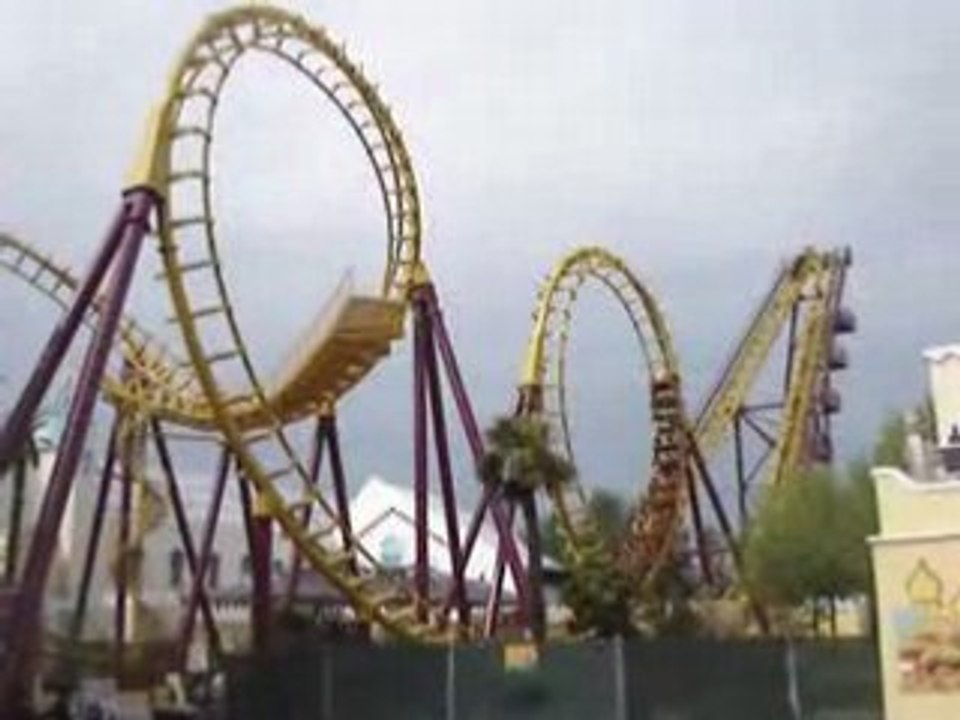 Cobra off ride Walibi Belgium