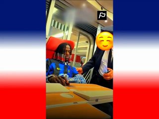 💖Il fait simplement semblant de dormir pour ne pas être contrôlé 🤣💖💥Une technique pour éviter le contrôleur💥ABONNES-TOI STP🙏💖 MERCI 🙏💖💥