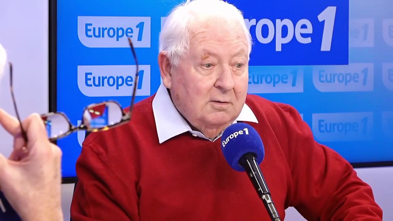 «Je vais le sortir avec un coup de pied au cul» : Gérard Carreyrou raconte son étonnante rencontre avec Jacques Chirac