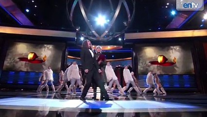 Julia Louis-Dreyfus and Bryan Cranston Makeout – Emmys 2014 Top 5 Moments